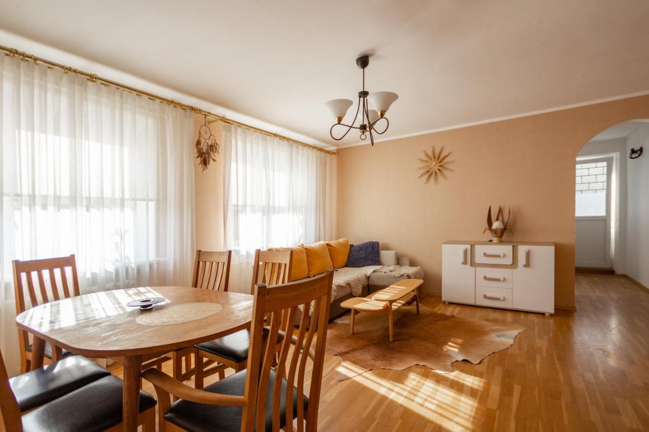 Great Place For Families Or A Small Group Apartment Талин Екстериор снимка